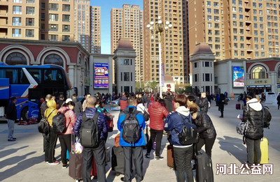 河北七彩橋國際旅行社歡送懷特人赴廈門觀光游，票務(wù)代理服務(wù)助力無憂旅途